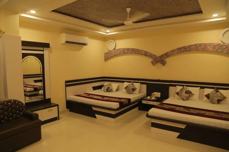 1 Bedroom Deluxe Quadruple room