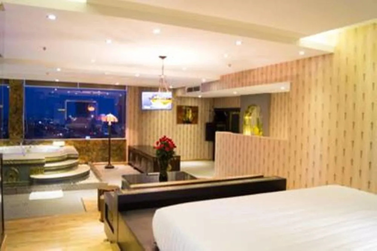 New Heaven Hotel