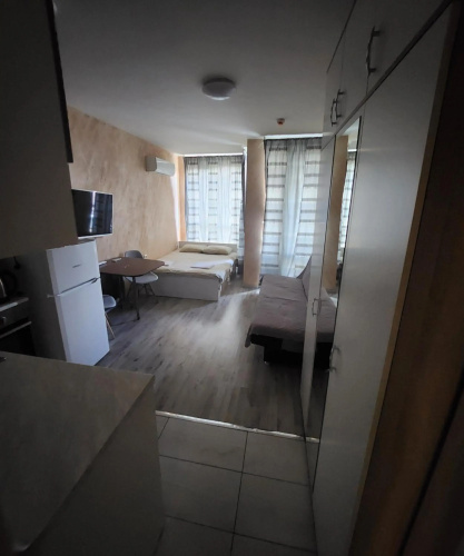 Colonel apartment 844