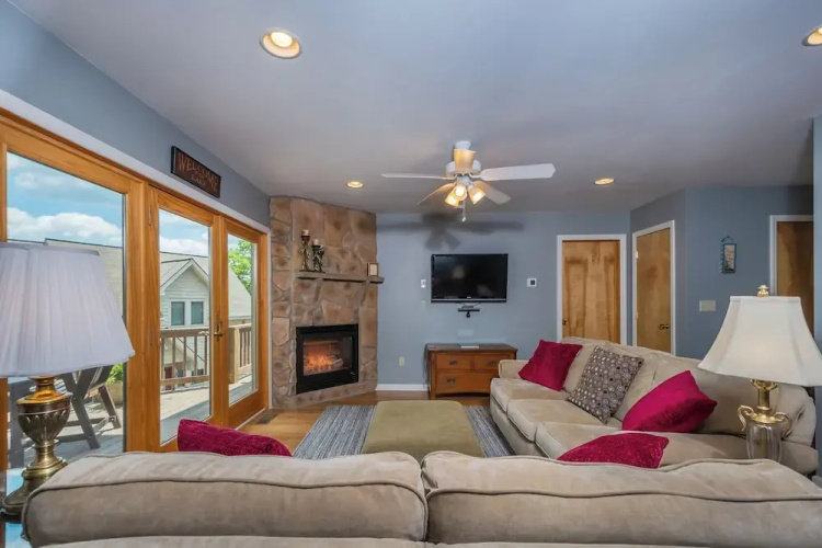Grande Villa by Taylor Made Deep Creek