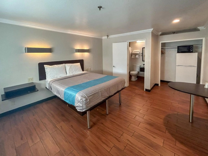 Motel 6 Ontario, CA - Convention Center - Airport