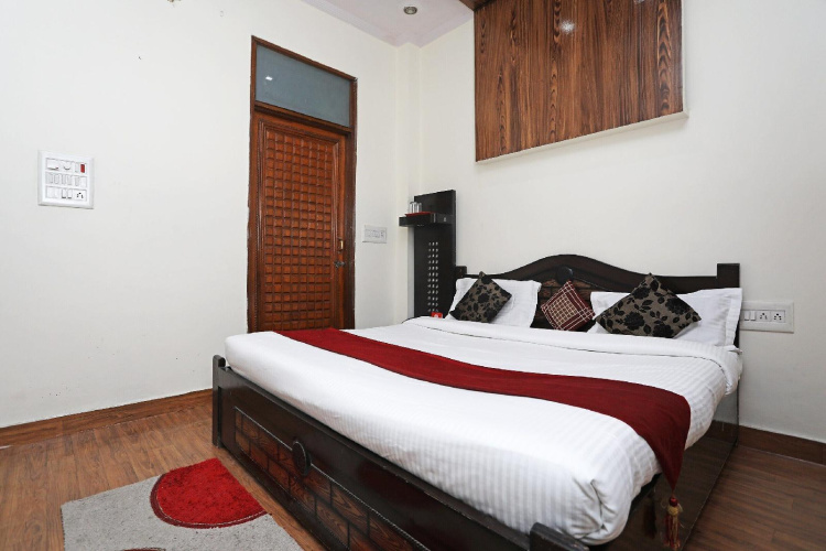The Castle Bed  Breakfast