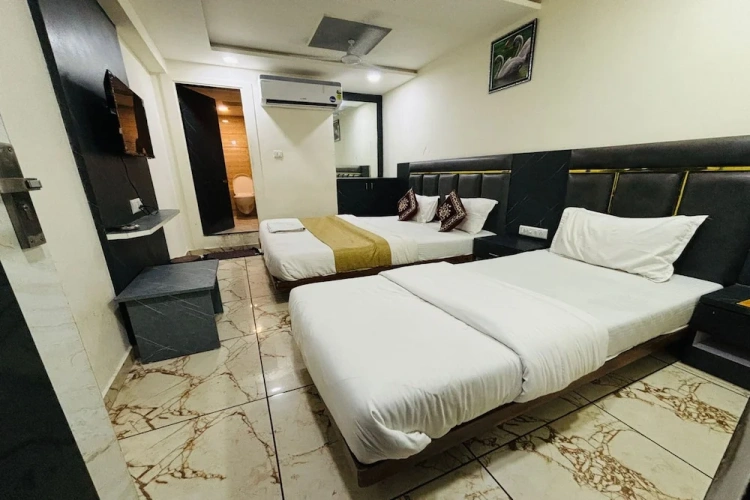 Deluxe Triple room