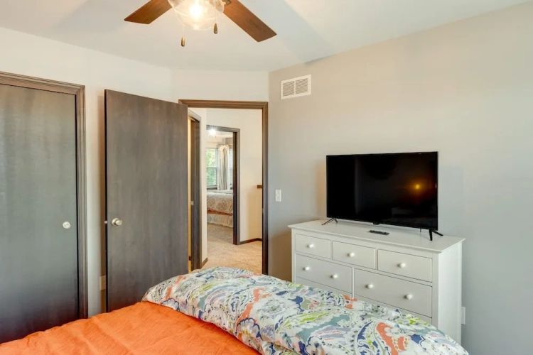 3 Bedrooms Cottage