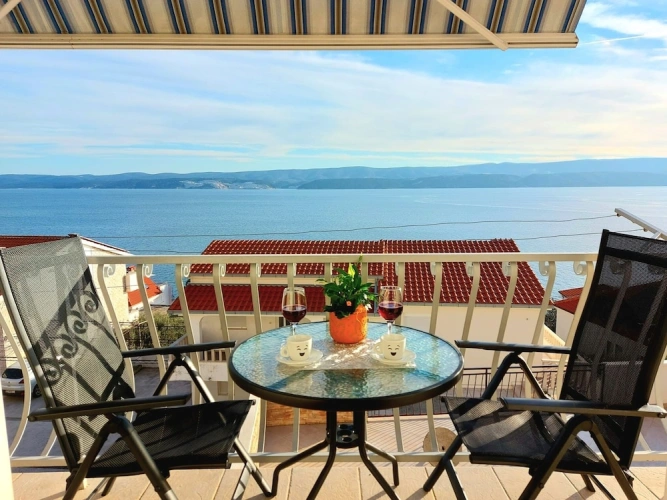 Apartment with balcony