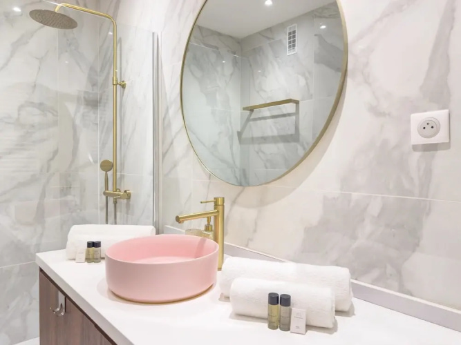 Le Palm in Cannes With 1 Bedrooms and 1 Bathrooms