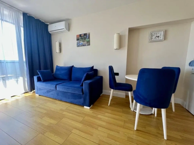 Apartment with sea view