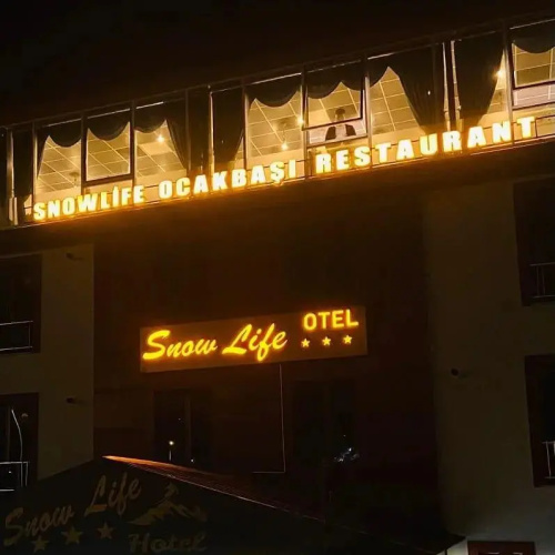 Snow Li̇fe Otel