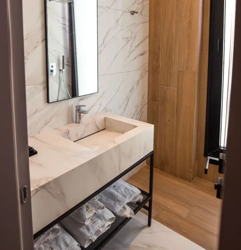 Deluxe Double room with city view