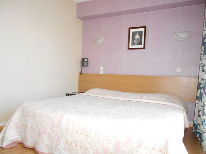 Central Hotel