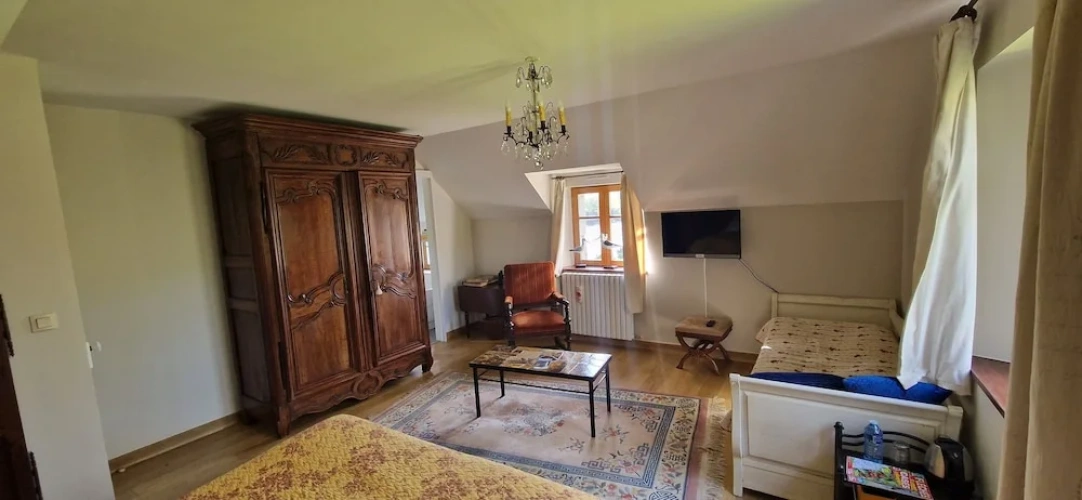 Comfort room