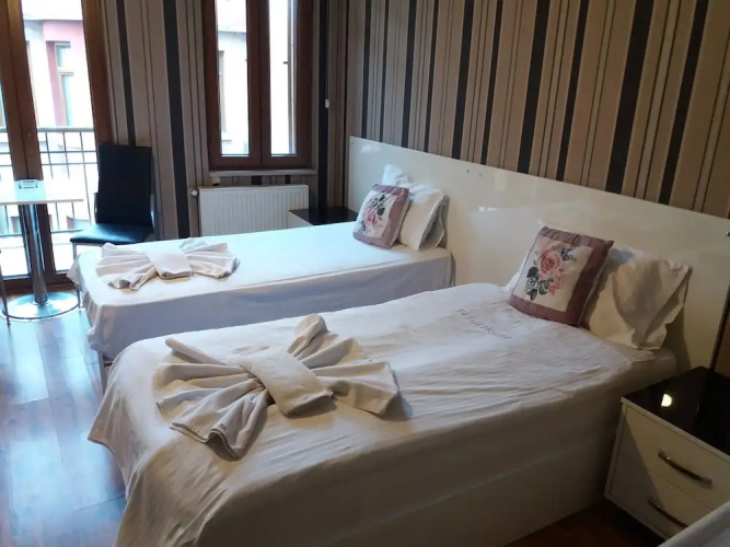 Full House Boutique Otel