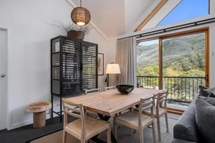 Snowgoose Apartments