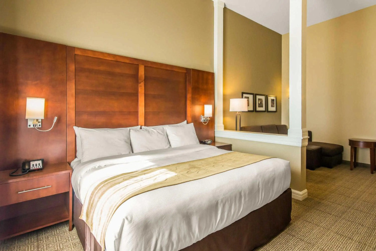 Comfort Suites Dodge City