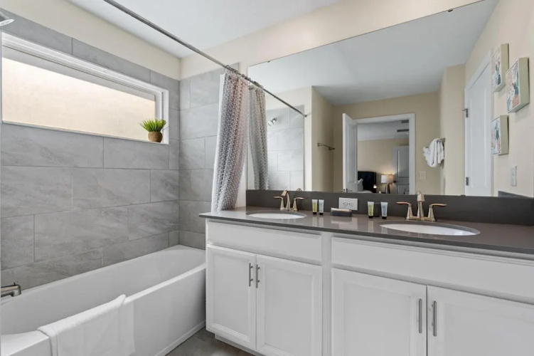 Champions Gate Oasis 4BR Vacation Haven