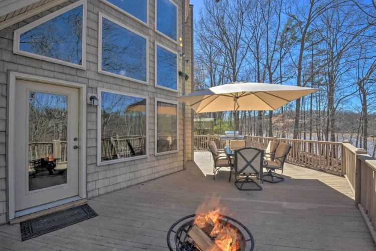 3 Bedrooms Cottage