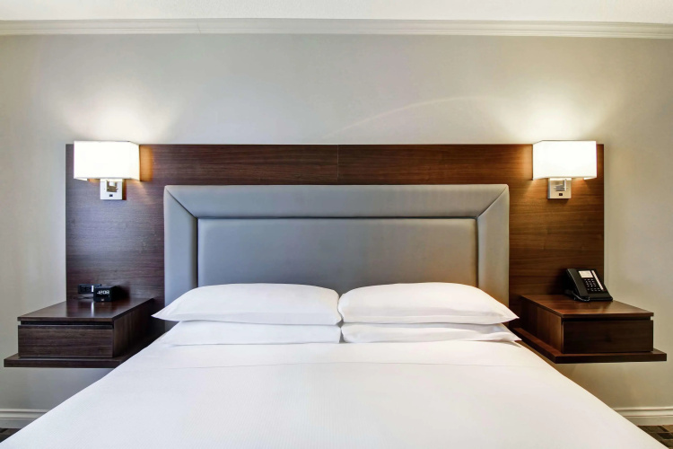 DoubleTree by Hilton Hotel Toronto Downtown