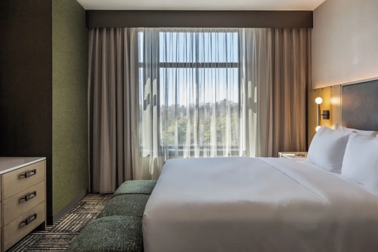 Double Suite