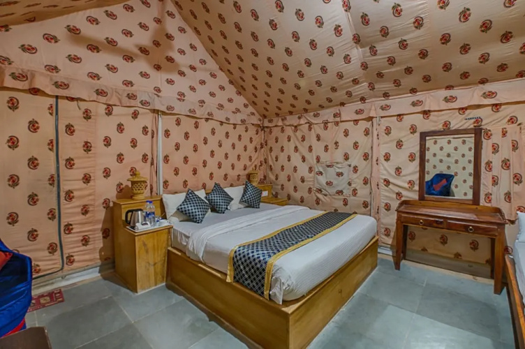 Desert Holiday Camp