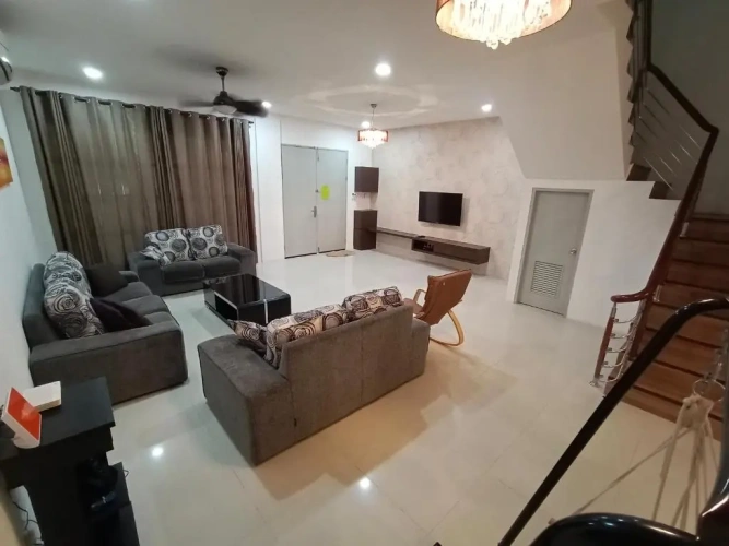 4 Bedrooms Cottage