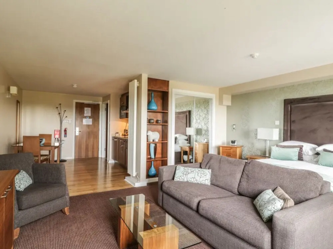 Apartment 8