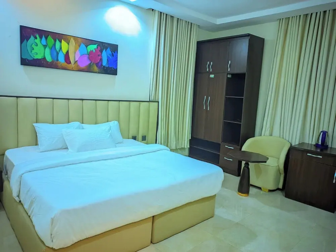 Chapy hotel and suite