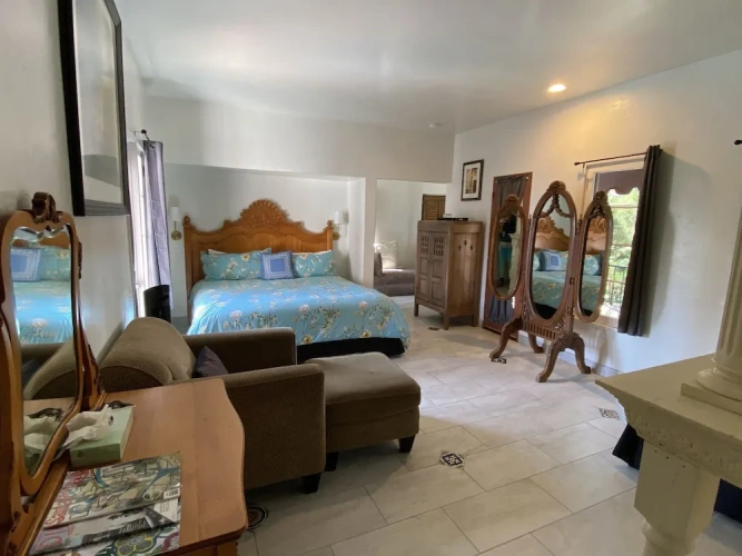 1 Bedroom Quadruple Apartment with balcony