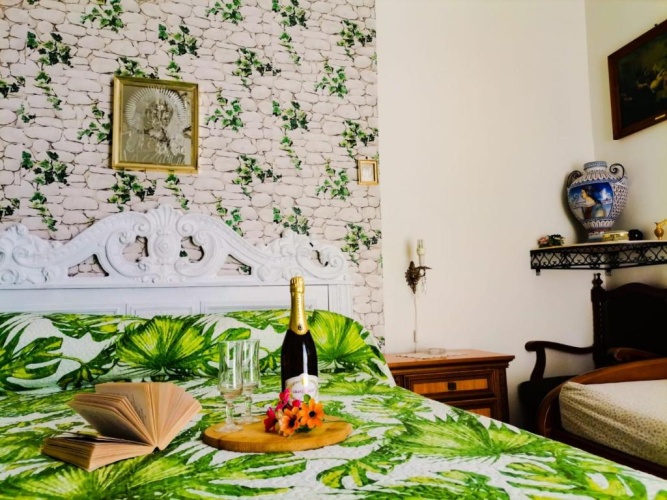 3 Bedrooms Apartment