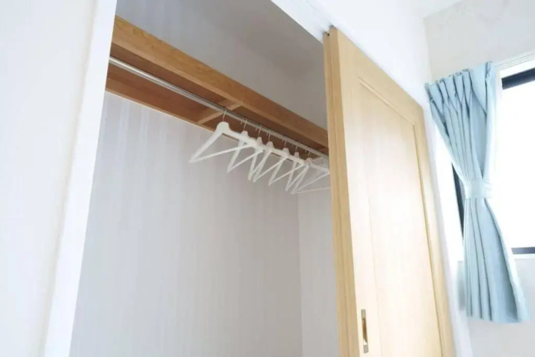 Airstar Hakata House