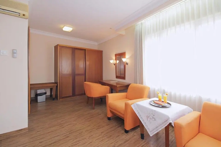 Deluxe Single room