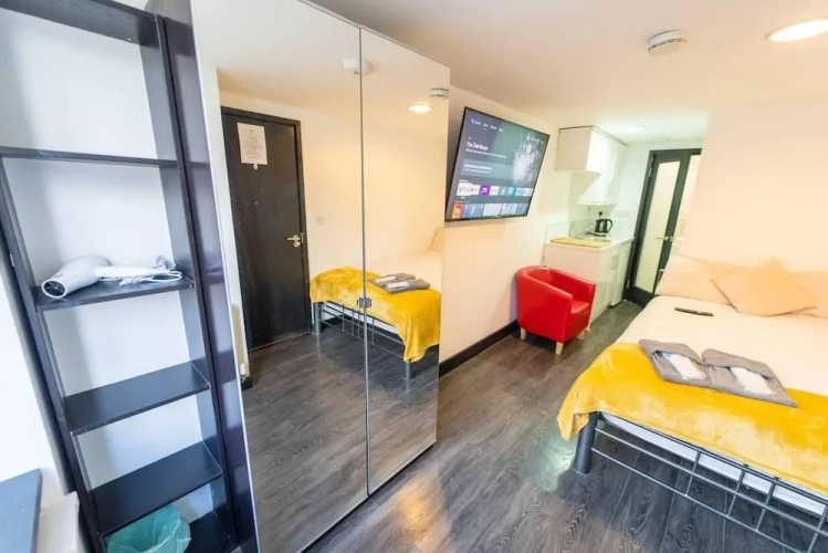 Guest rooms