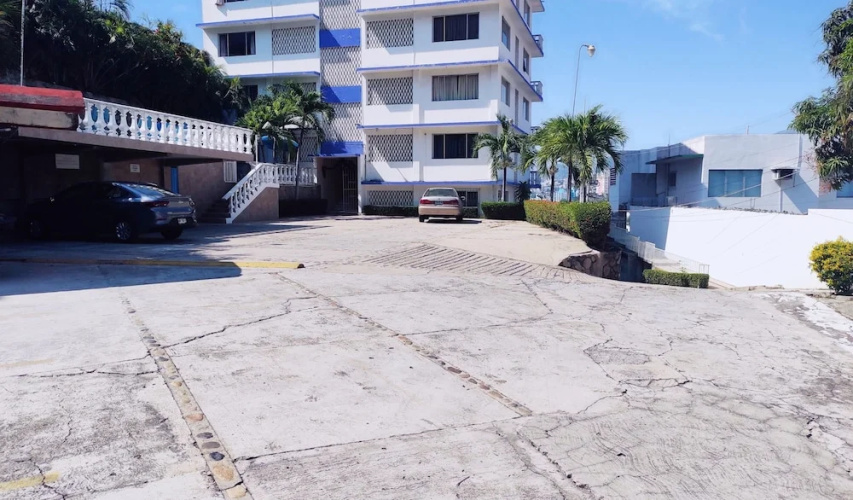 Suites Vistamar