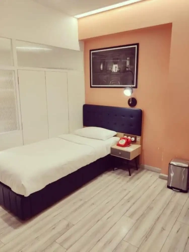Deluxe Single room