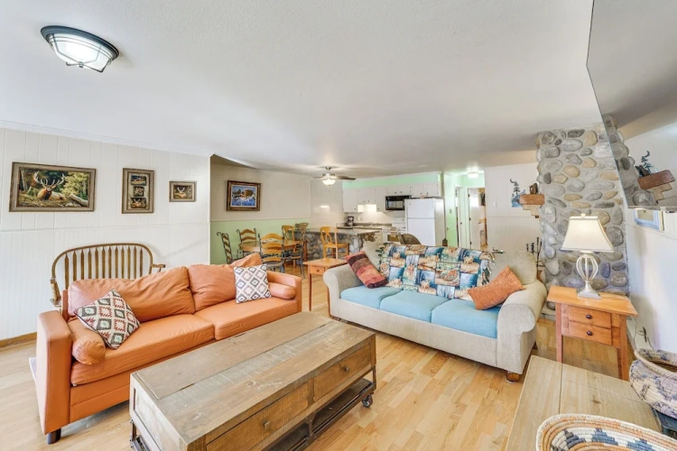2 Bedrooms Apartment