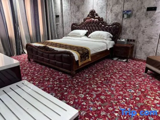Deluxe Double Suite