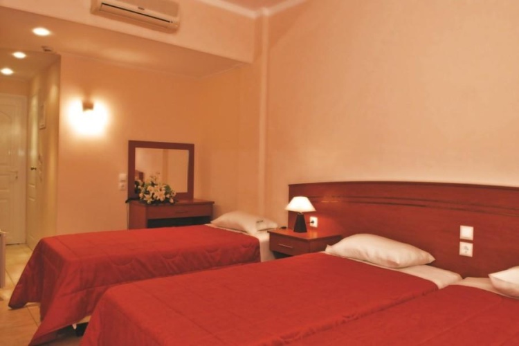 Triple room