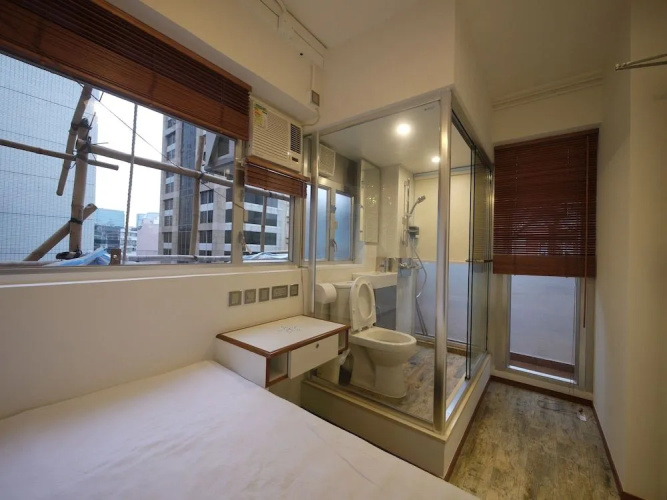 Panda's Hostel - Moment