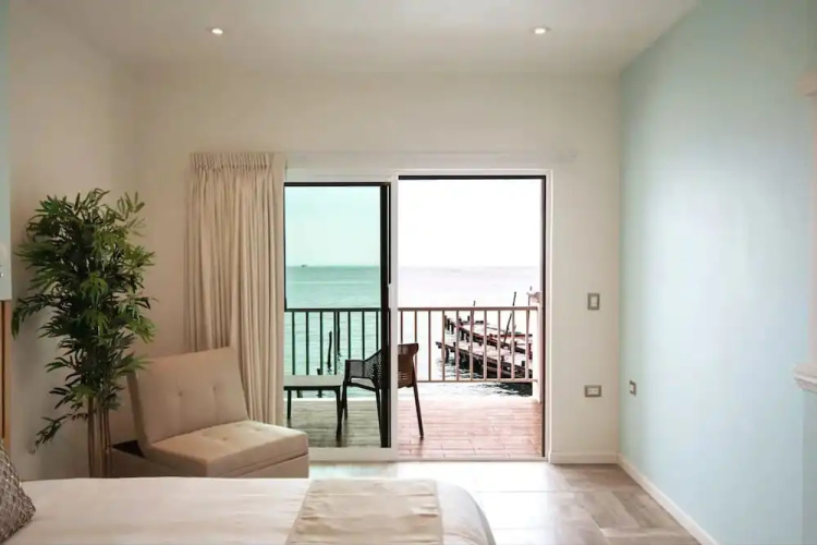Bartolome Oceanfront Suites
