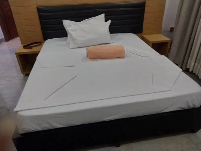 Best Inn Motel MUSINGUZI Frank