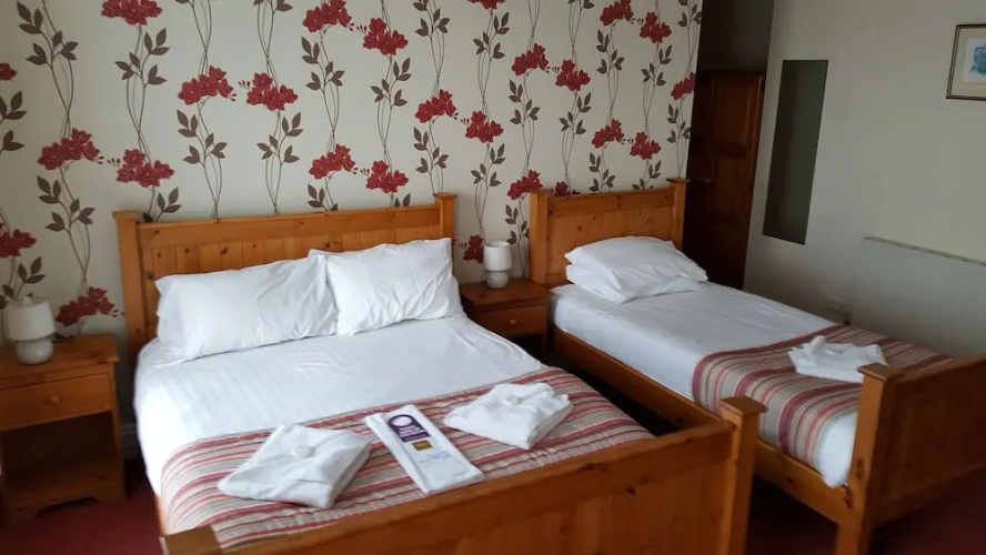 Luccombe Villa Holiday Apartments