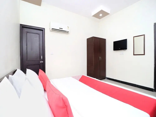 Hotel Silver Star By OYO Rooms