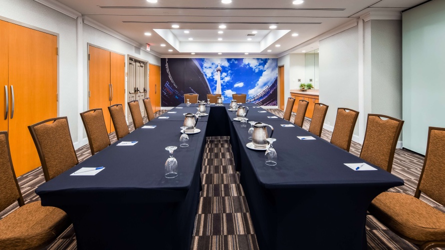 Best Western Premier Toronto Airport Carlingview Hotel photo 19