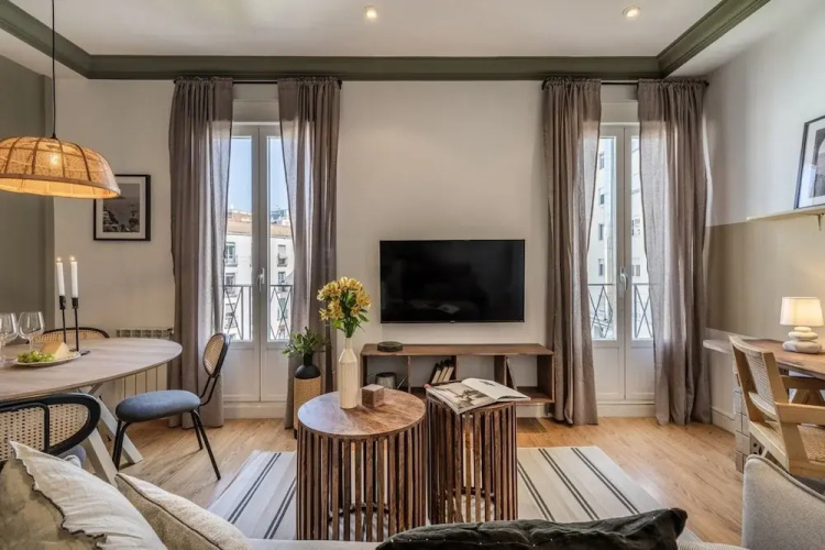 Pepe - 2 Bedrooms in Trafalgar