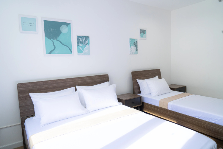 Mangrove Place and ResidencesbyHiverooms