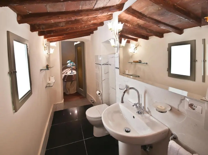 1 Bedroom Superior Apartment with balcony