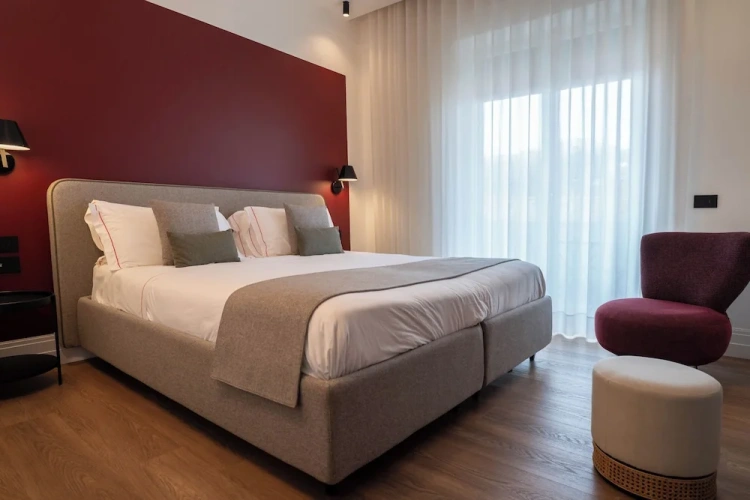 Superior Double room with balcony and with city view
