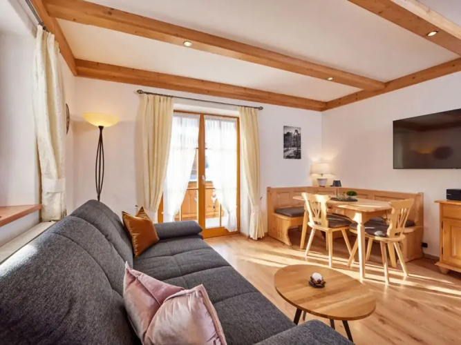 "karwendel" Modern Retreat