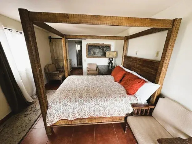 Miramar Suites