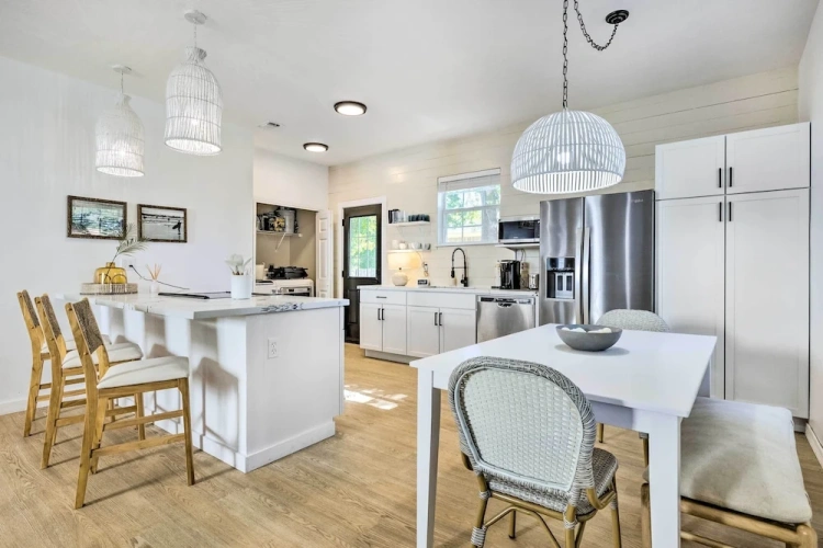 3 Bedrooms Cottage