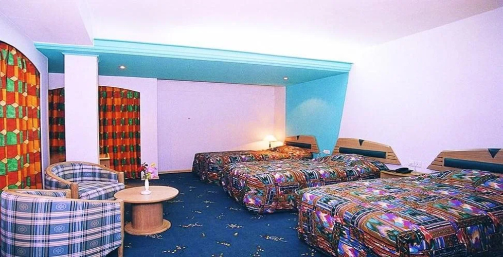 LANDMARK Hotel & Restaurant